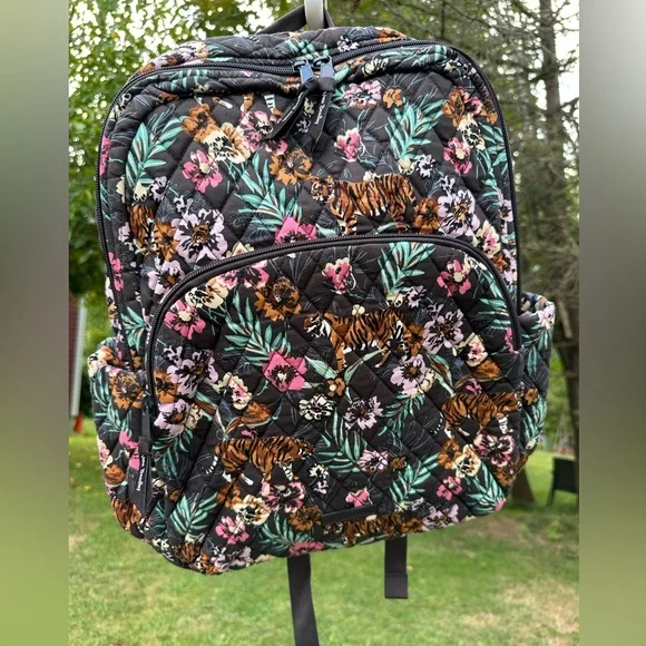 Vera Bradley Essential Backpack Bali Jungle Tiger NWT - Picture 5 of 12